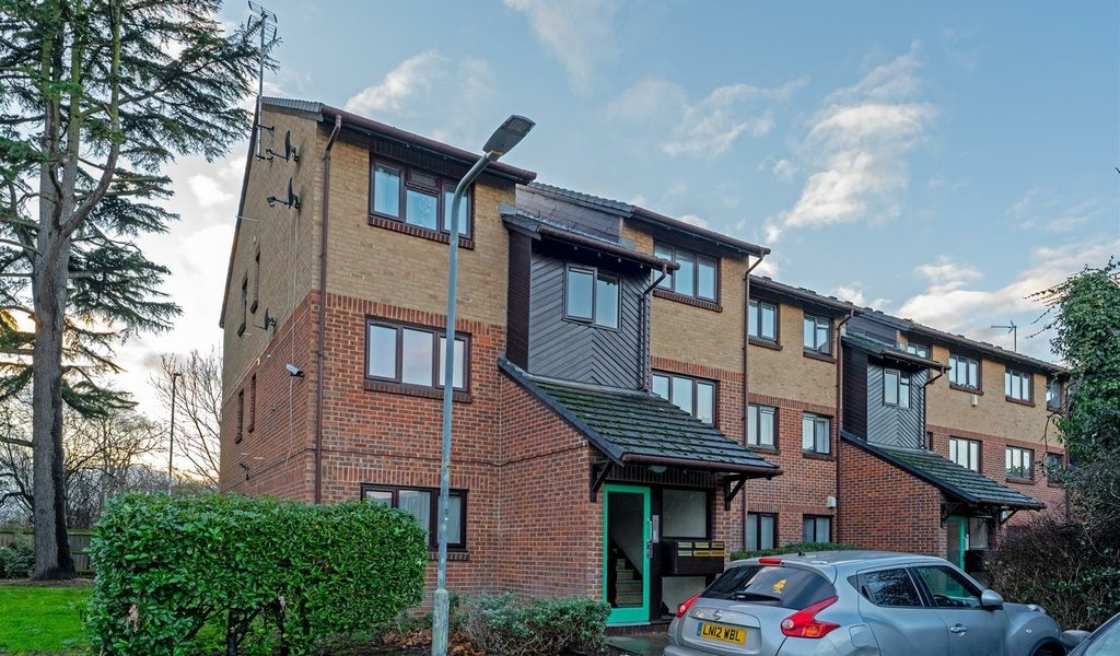 Alders Close, Aldersbrook