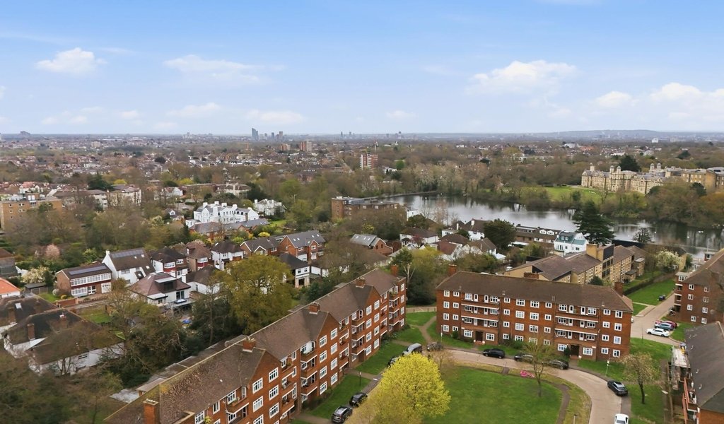 Althorne Gardens, South Woodford