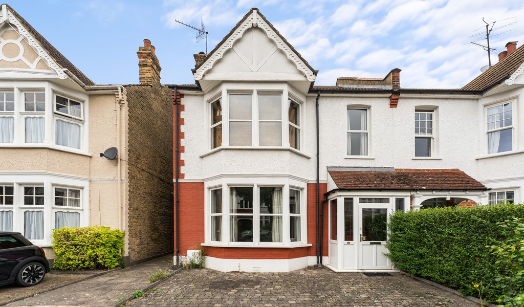 Property for sale in Aldersbrook Petty Son & Prestwich Estate Agents