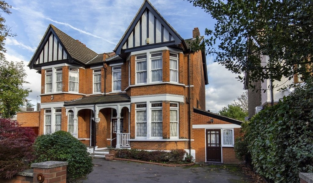 Property for sale in Wanstead Petty Son & Prestwich Estate Agents