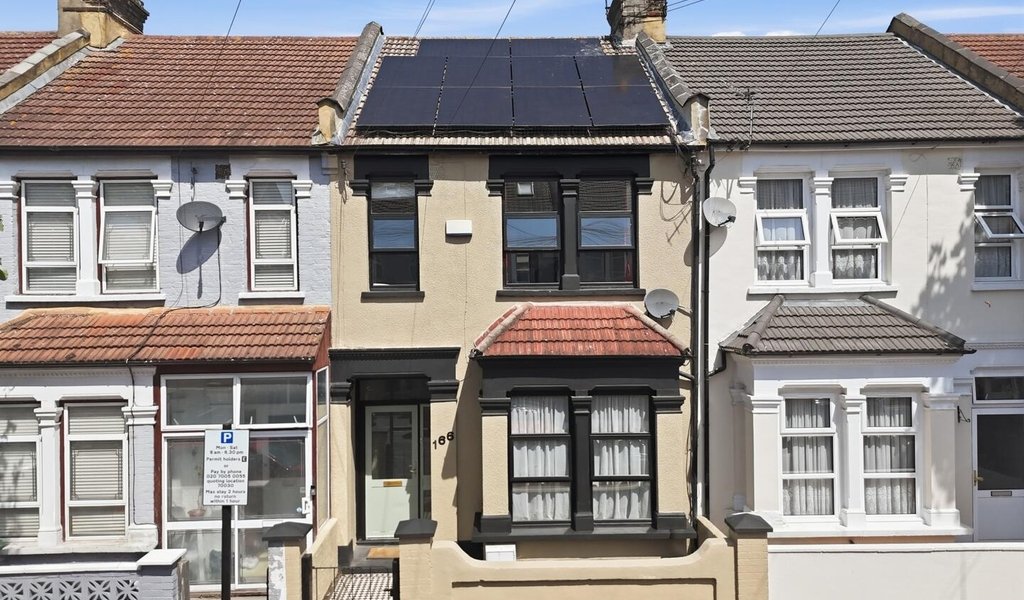 Byron Avenue, Manor Park