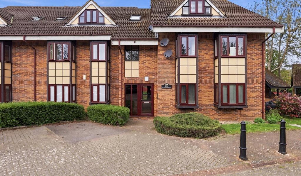 Hills Road, Buckhurst Hill