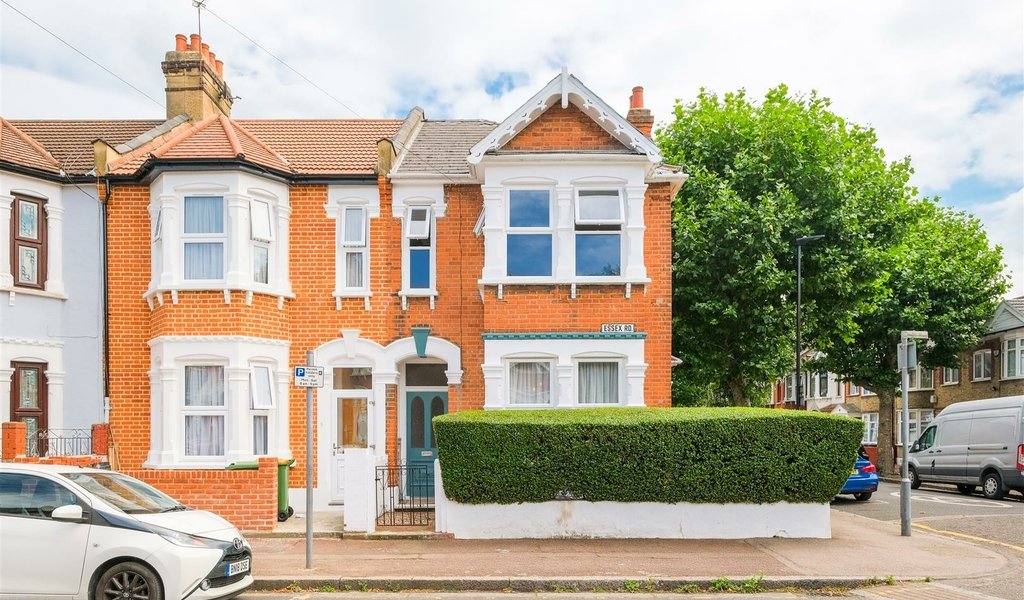 Essex Road, Manor Park