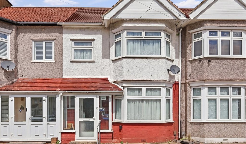 Gantshill Crescent, Ilford