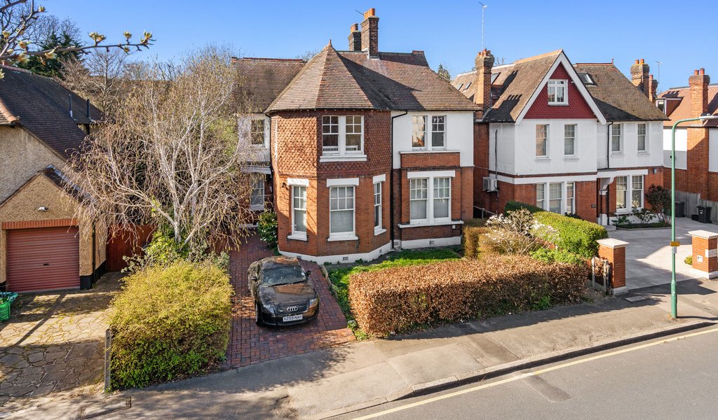 Property for sale in Wanstead Petty Son & Prestwich Estate Agents