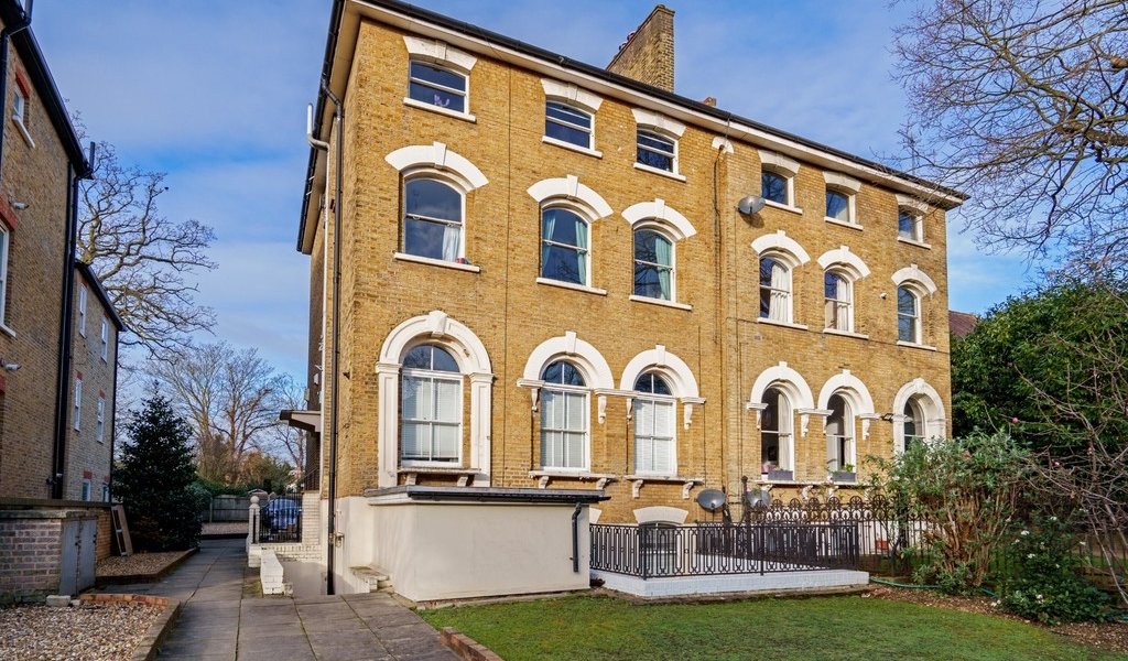 Apartments for sale in Wanstead Petty Son & Prestwich Estate Agents