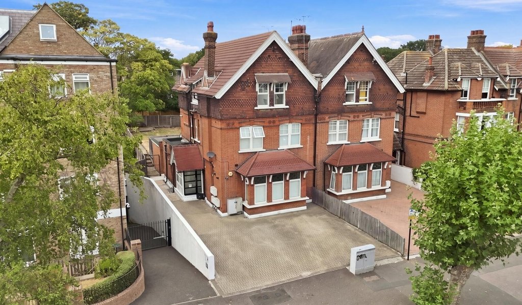 Hermon Hill, Wanstead