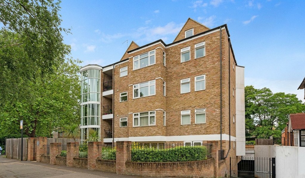 Hermon Hill, Wanstead