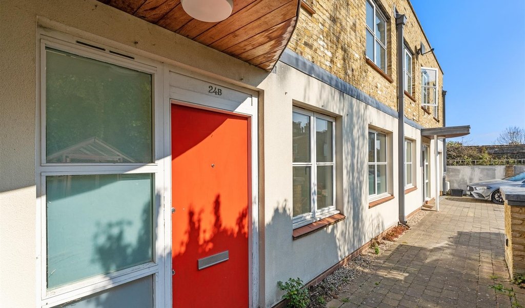 Nightingale Lane, Wanstead