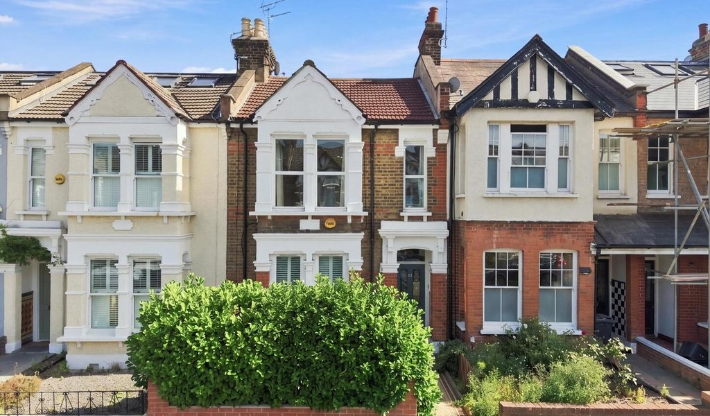 Oak Hall Road, Wanstead