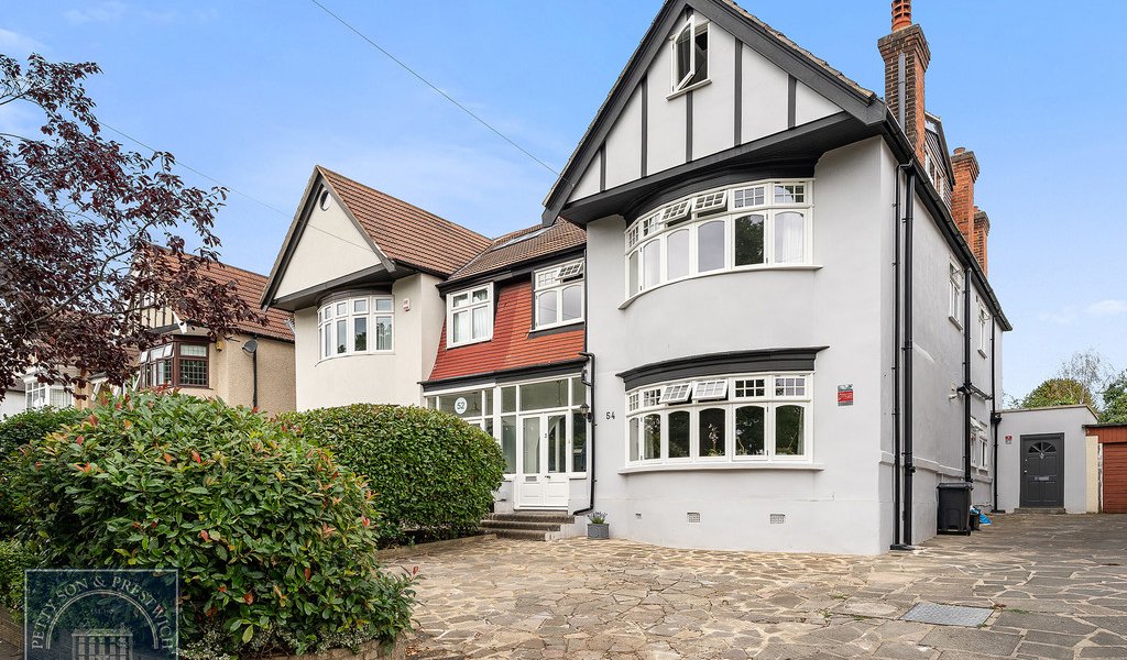 Property for sale in Wanstead Petty Son & Prestwich Estate Agents