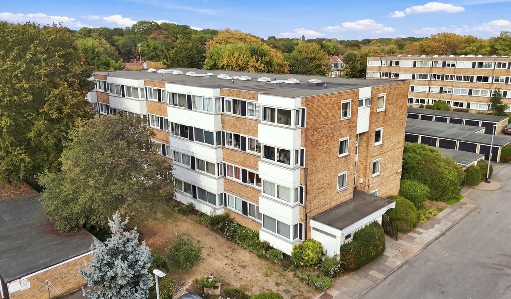 Queenswood Gardens, Aldersbrook