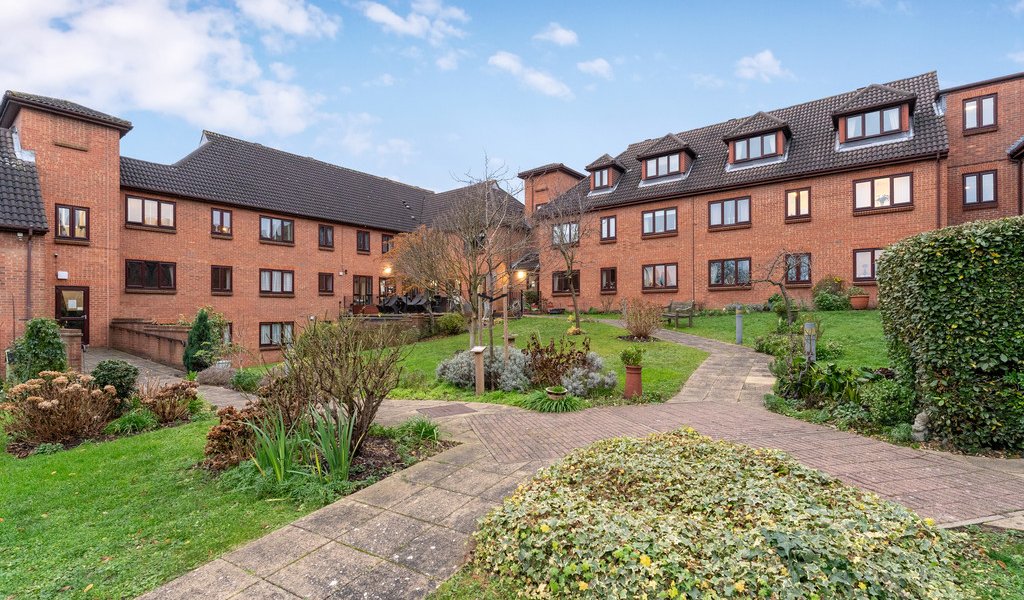 East London Estate Agents Petty Son and Prestwich