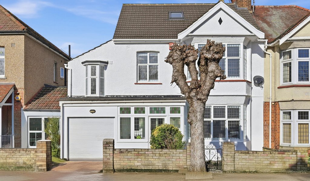 Reydon Avenue, Wanstead