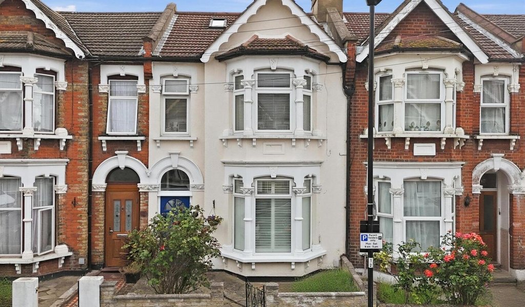 Second Avenue, Manor Park