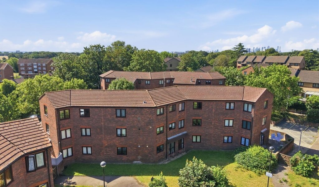 St. Gabriel's Close, Aldersbrook