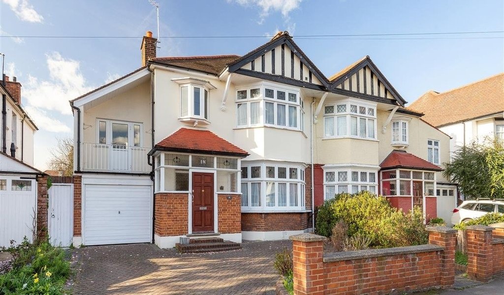 Property for sale in London Petty Son & Prestwich Estate Agents