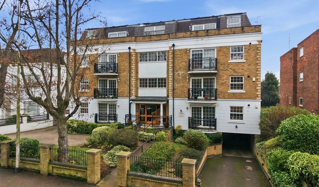 Woodford Road, London