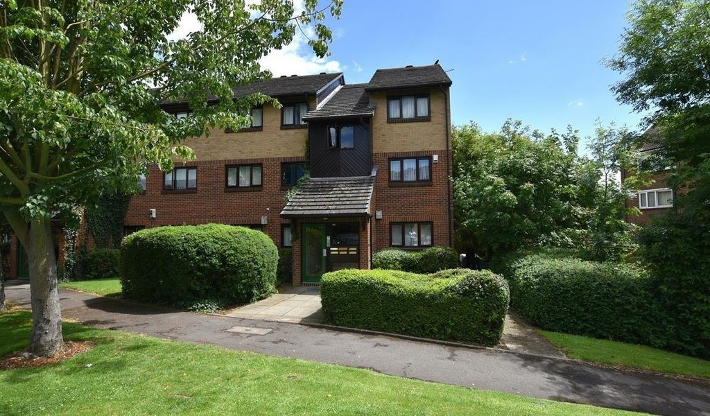 Alders Close, Aldersbrook