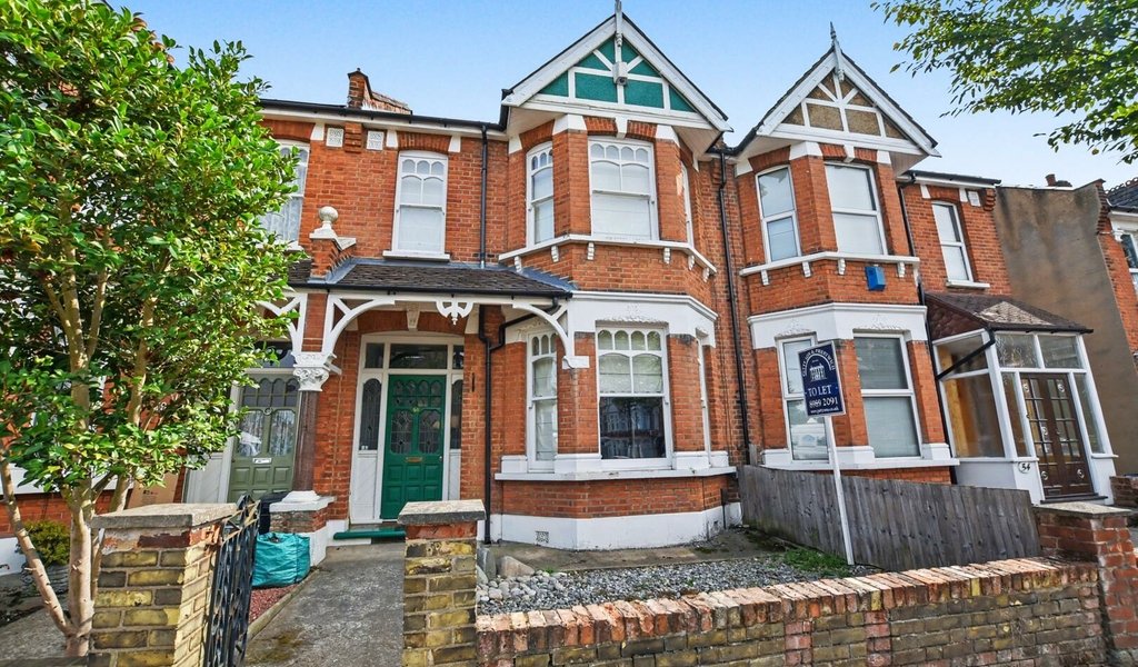 Empress Avenue, Aldersbrook