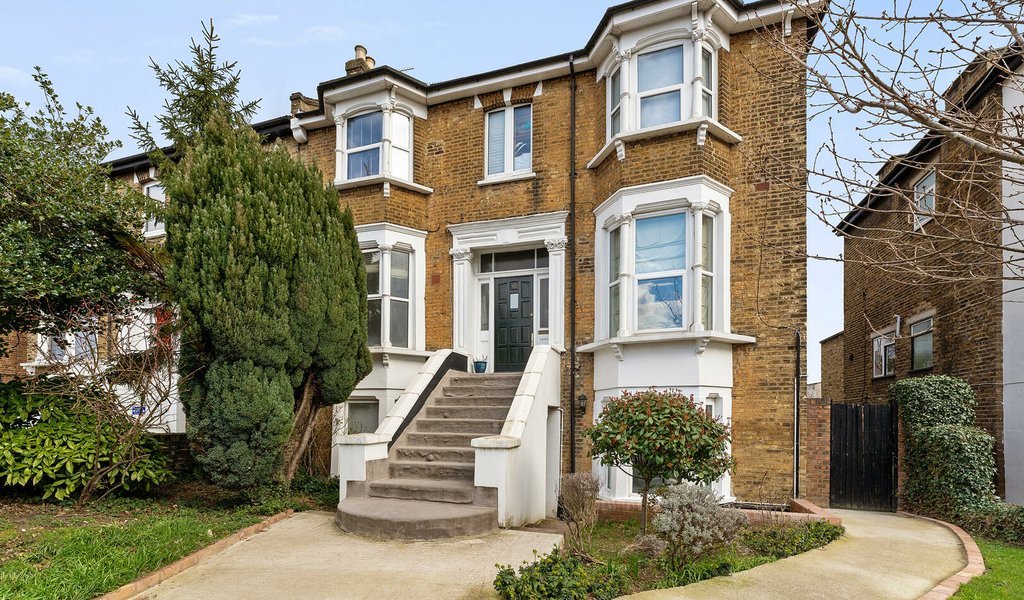 Hermon Hill, Wanstead