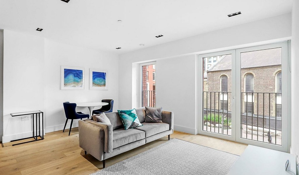 2 Exchange Gardens, Vauxhall