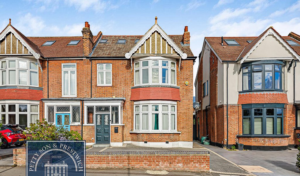 Redbridge Lane West, Wanstead