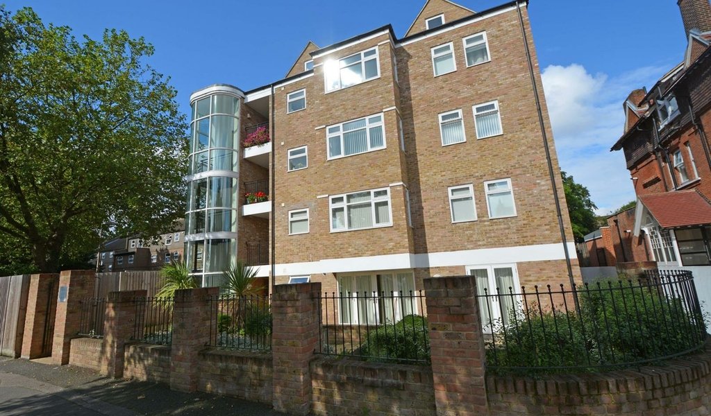 Hermon Hill, Wanstead