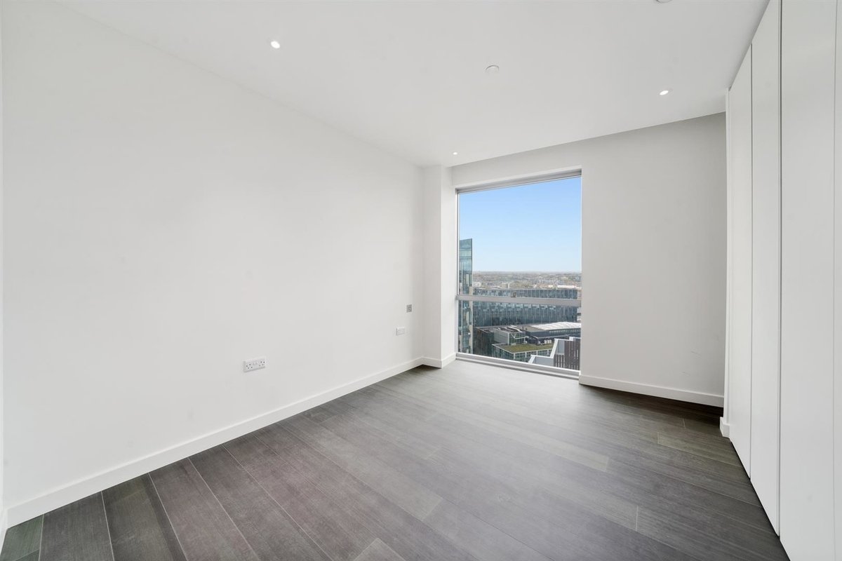 2 bedroom, 2 bathroom Apartment to rent in Greenwich, London Petty